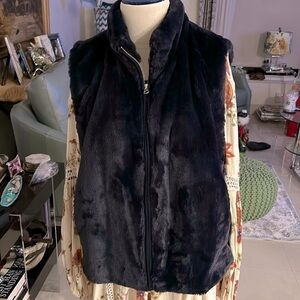 J. Crew Navy plush fleece fuzzy Vest. XXL  I’d say it fits closer to XL. NWOT